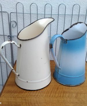 JARRA ESMALTADA METAL ANTIGUA PRINCIPIOS SIGLO XX. FRANCIA (2 UNIDADES)